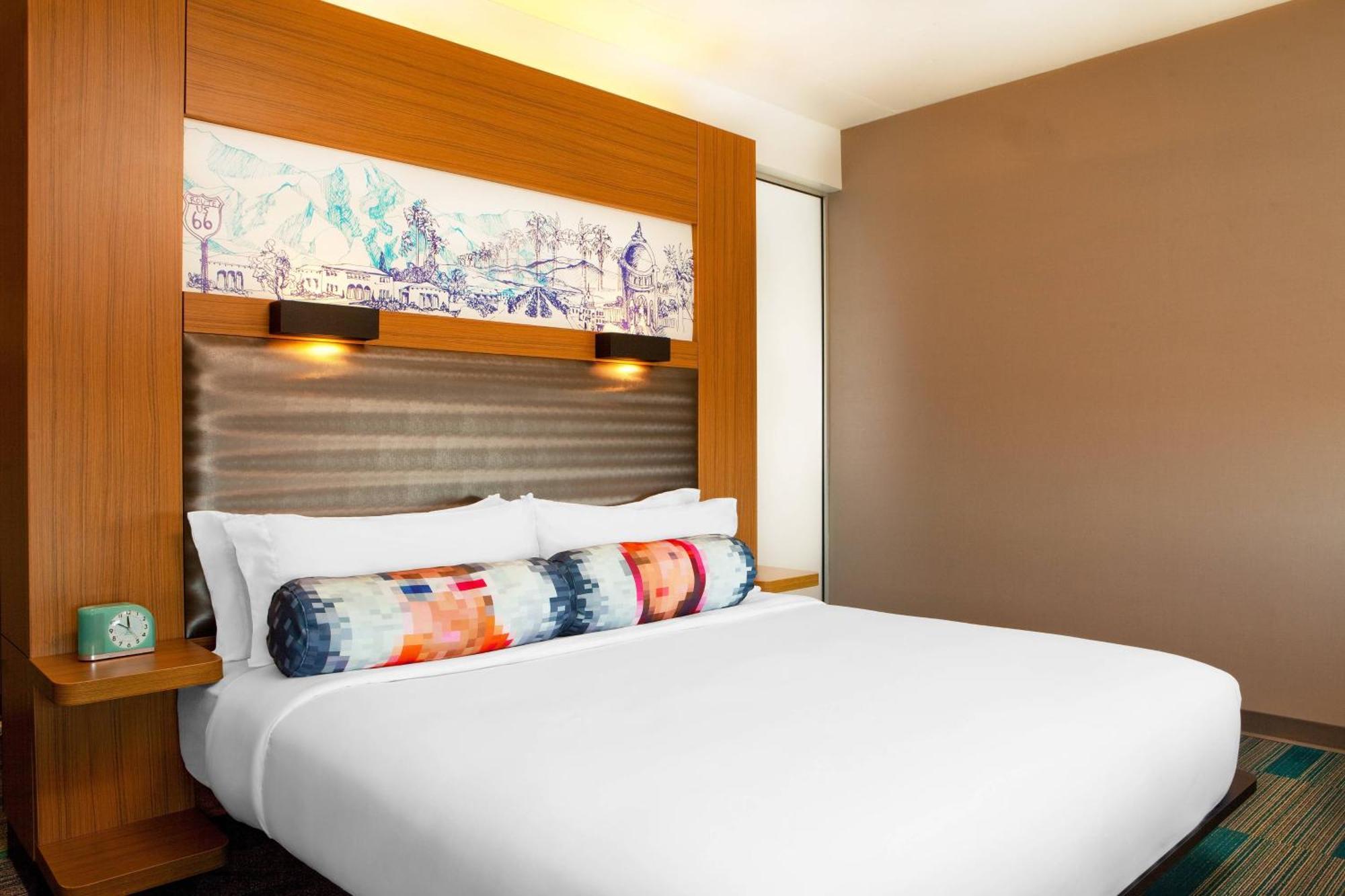 Aloft Ontario-rancho Cucamonga 3*
